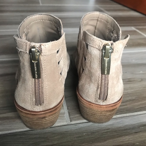 Vince Camuto block heel booties - Picture 5 of 6